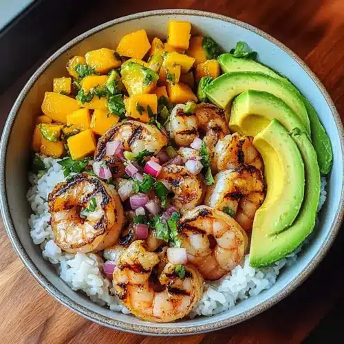 Garnelen- und Avocado-Schalen mit Mangosalsa und Limetten-Chili-Sauce